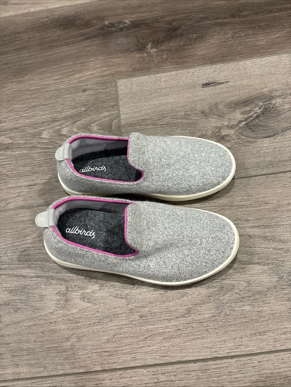 allbirds Kids Slip-On Wool Shoes in Gray with Pink Trim 2 smallbirds